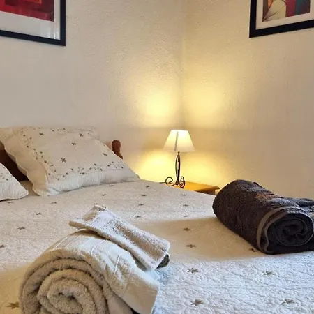 Paisible Et Pratique - 4 Pers. Apartment